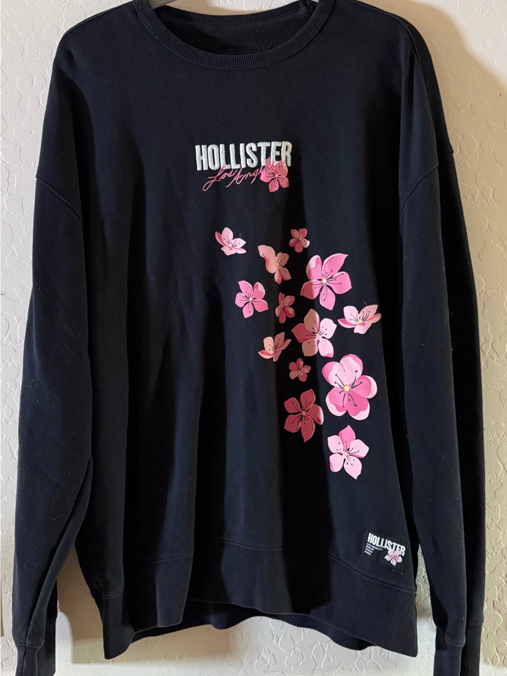 Hollister, XL, cotton blend crewneck sweatshirt featuring a cherry blossoms